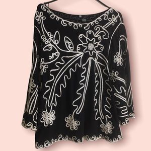 🥂 NEW YEAR SALE - Carole Little Black and White Embroidered Top